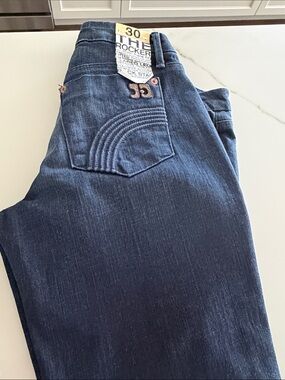 Joe's Jeans Women's Dark Blue Lean Flare Fit Rocker Jeans.